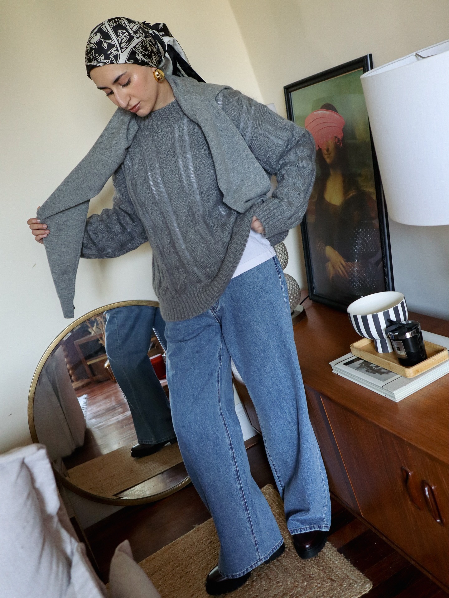 @modestmira_ helping on what to wear with jeans