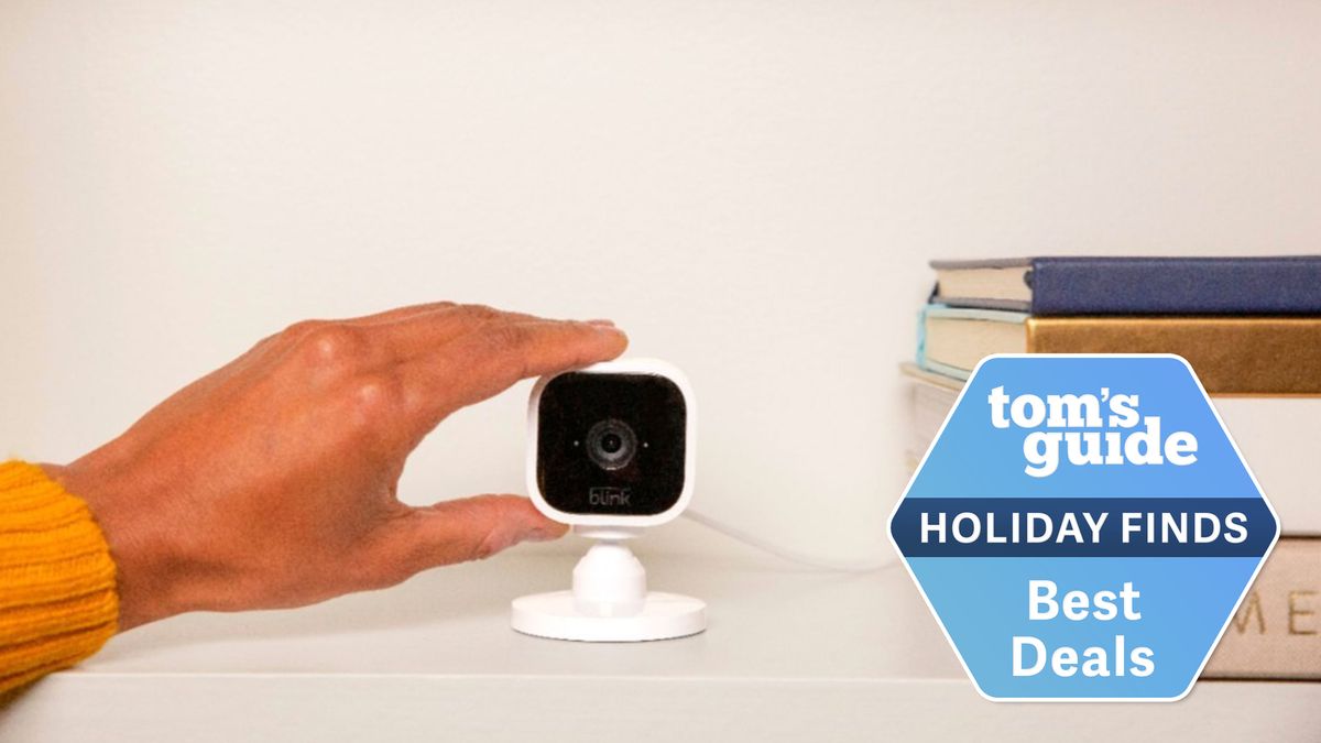 Holiday deal at  knocks 4-pack Blink security cams to just $59