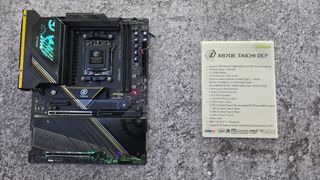 ASRock X870E Taichi OCF