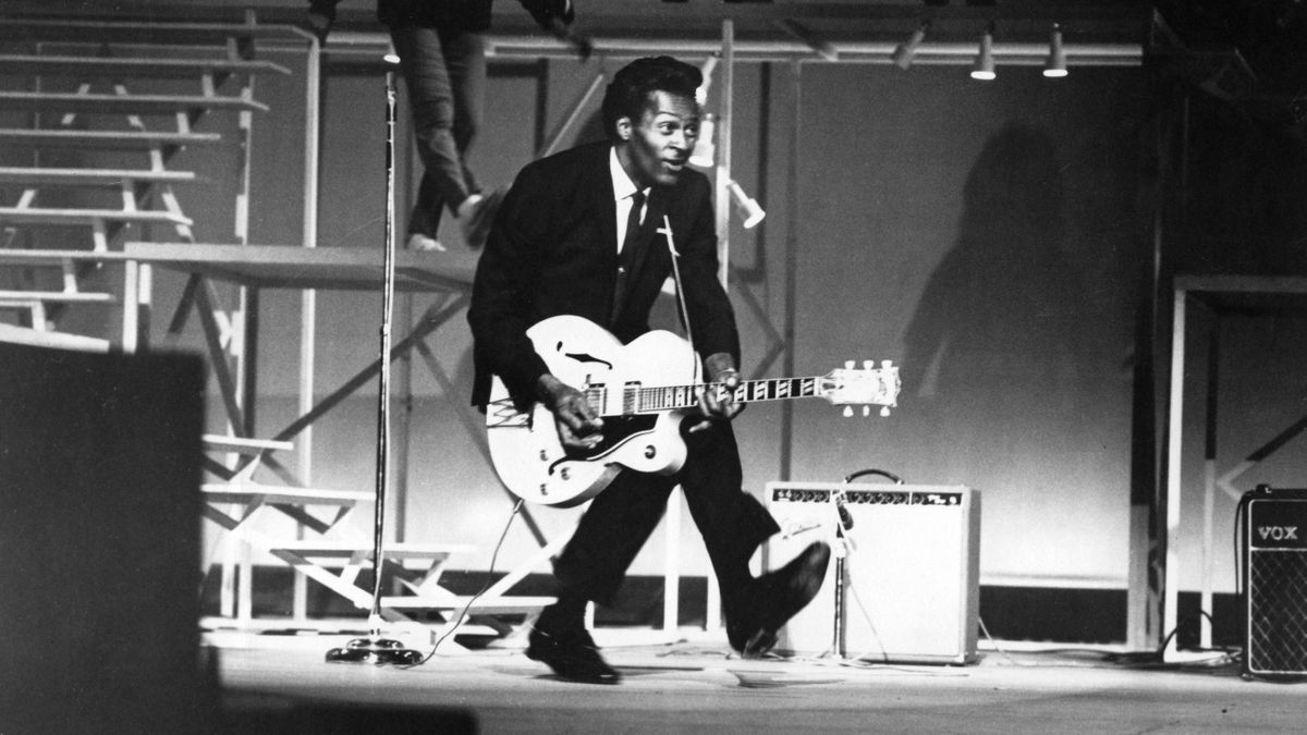 Chuck Berry duckwalking