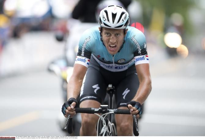 Niki Terpstra goes on the attack