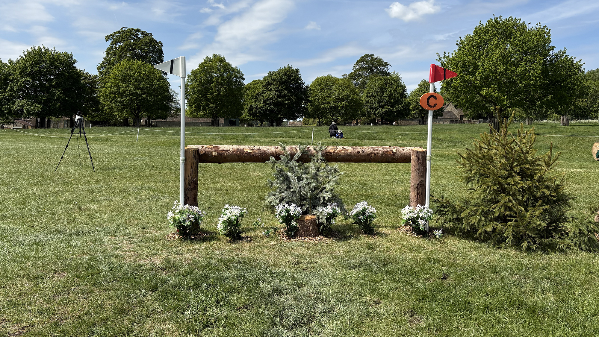 BE90 Badminton grassroots course 2026 fence 17c