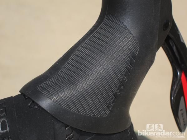 The subtle texture is noticeably grippier than the old Red's smoother finish. Also included with the new levers are stick-on gel patches that hide beneath the bar tape and do an excellent job of cushioning the housings from the base of your palms.
