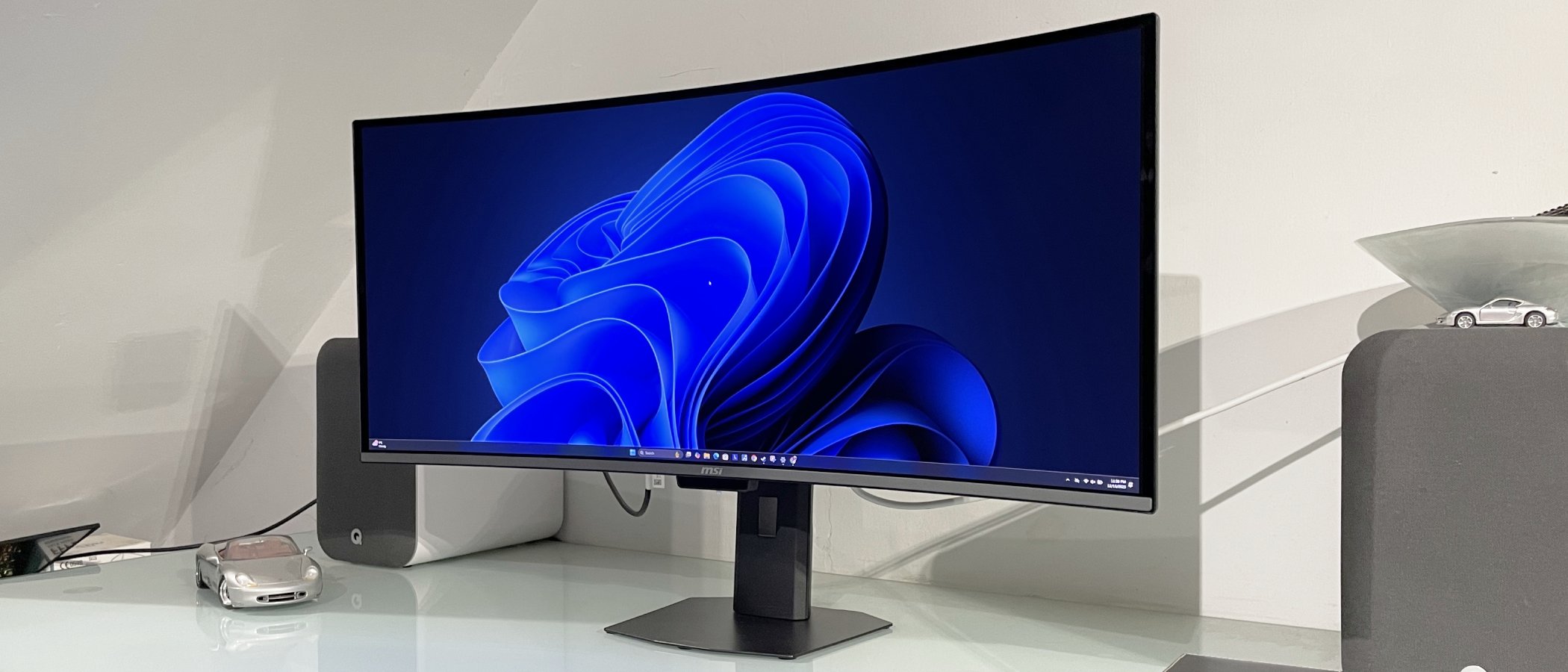 MSI MPG 341CQR QD-OLED X36 gaming monitor