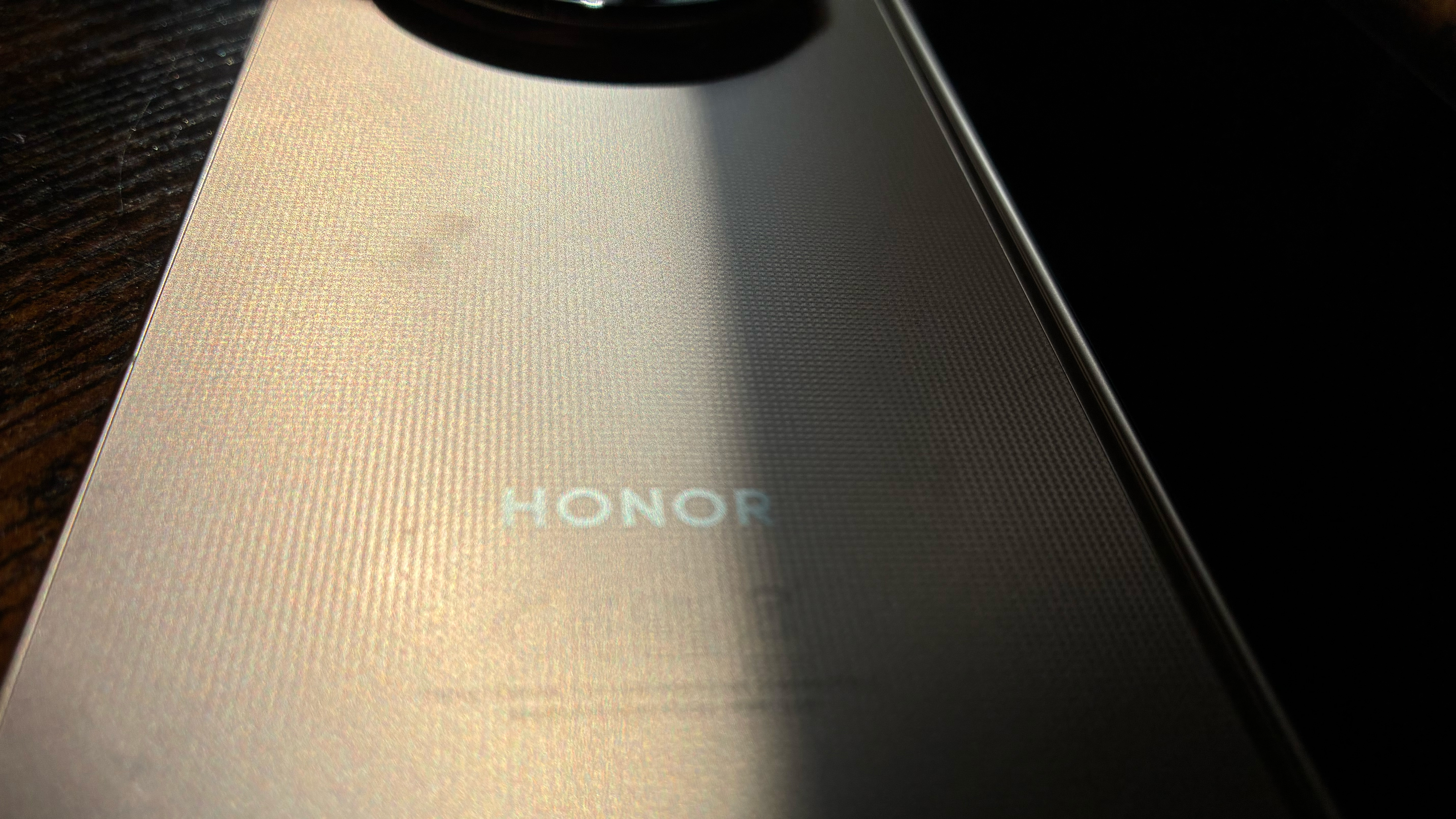 The Honor Magic V6 on a desk