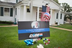 A memorial sign at Gliniewicz's funeral