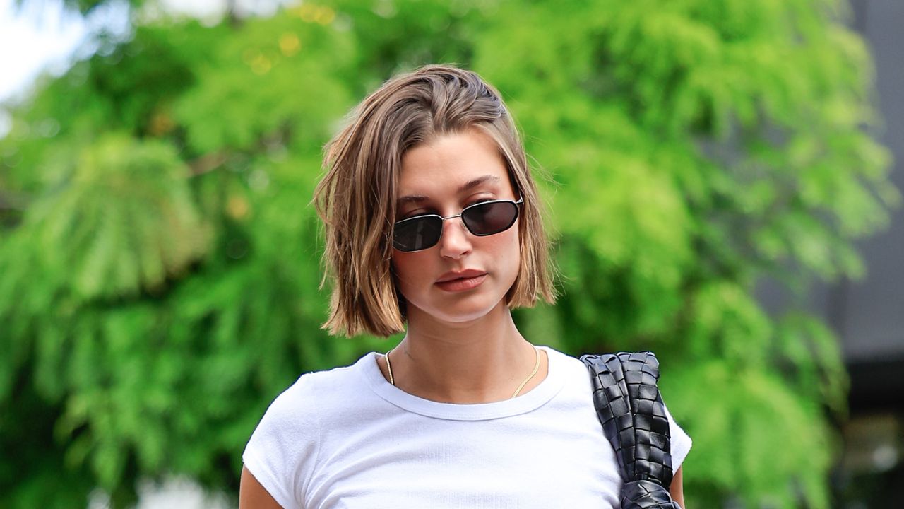 Hailey Bieber in LA with a bob haircut for thin hair