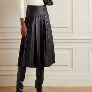 faux leather pleated skirt