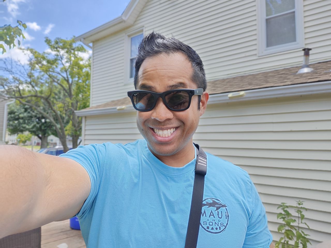 Motorola Razr Plus 2023 portrait sample.