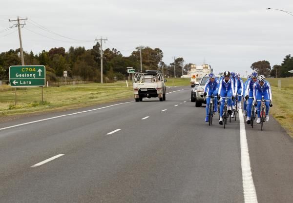 Geelong is that way