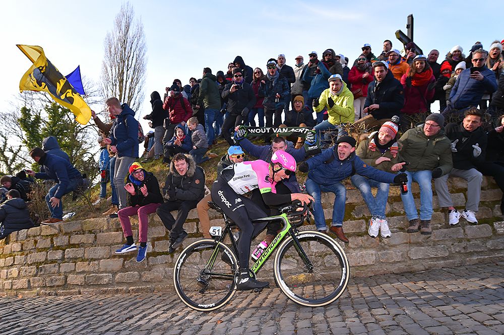 Sep Vanmarcke attacks at Omloop Het Nieuwsblad