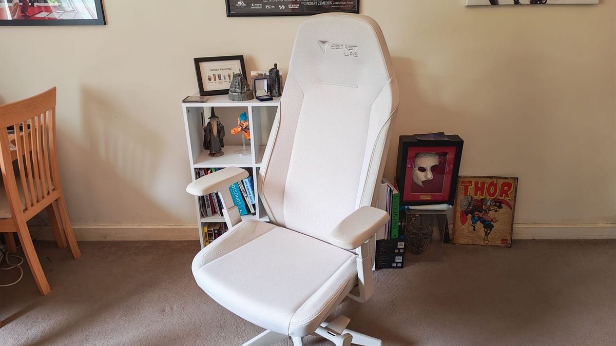 A Secretlab Atlas review image