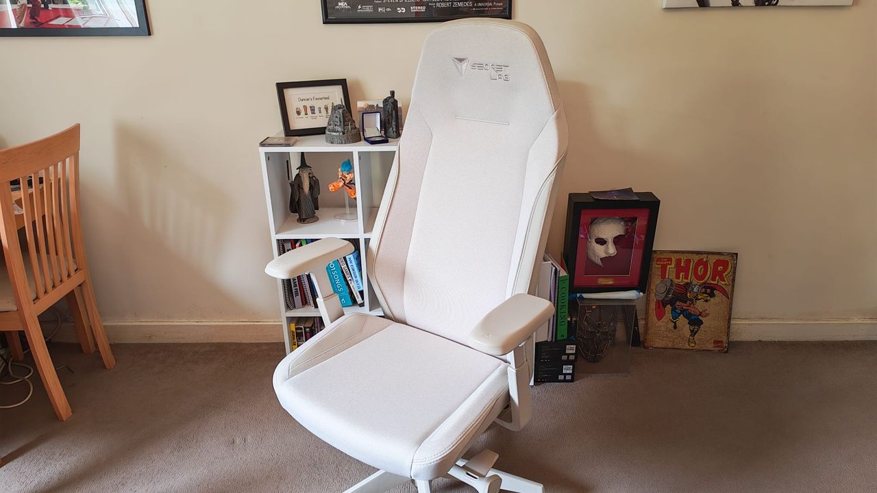 A Secretlab Atlas review image