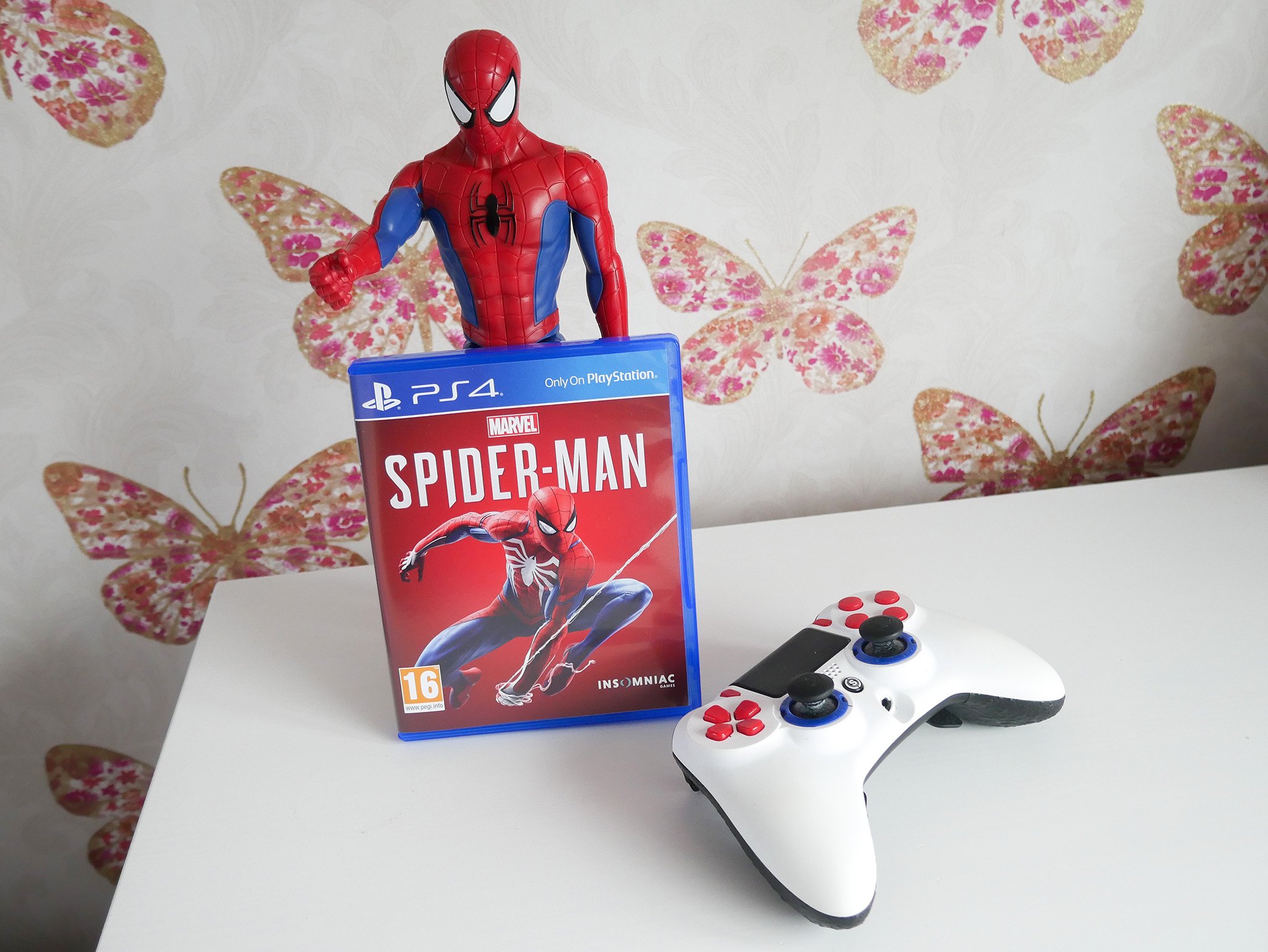 Паук на плейстейшен 4. Sony PLAYSTATION 4 Spider man. PLAYSTATION 4 Spider man Limited. Ps4 Pro Spider man Edition. Sony PLAYSTATION 5 Spider man Edition.