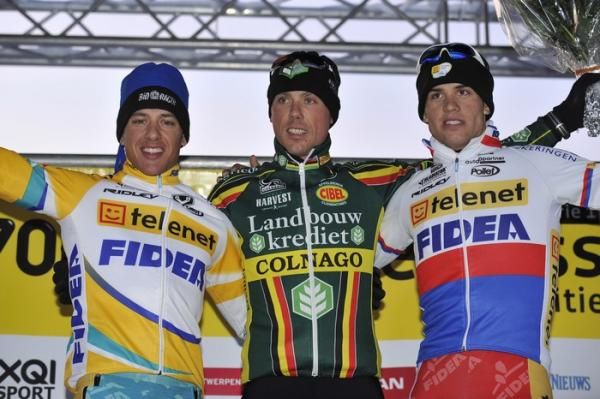 The men's podium: Tom Meeusen (Telenet-Fidea Cycling Team), 2nd; Sven Nys (Landbouwkrediet-Colnago), 1st; Zdenek &Scaron;tybar (Telenet-Fidea Cycling Team), 3rd.