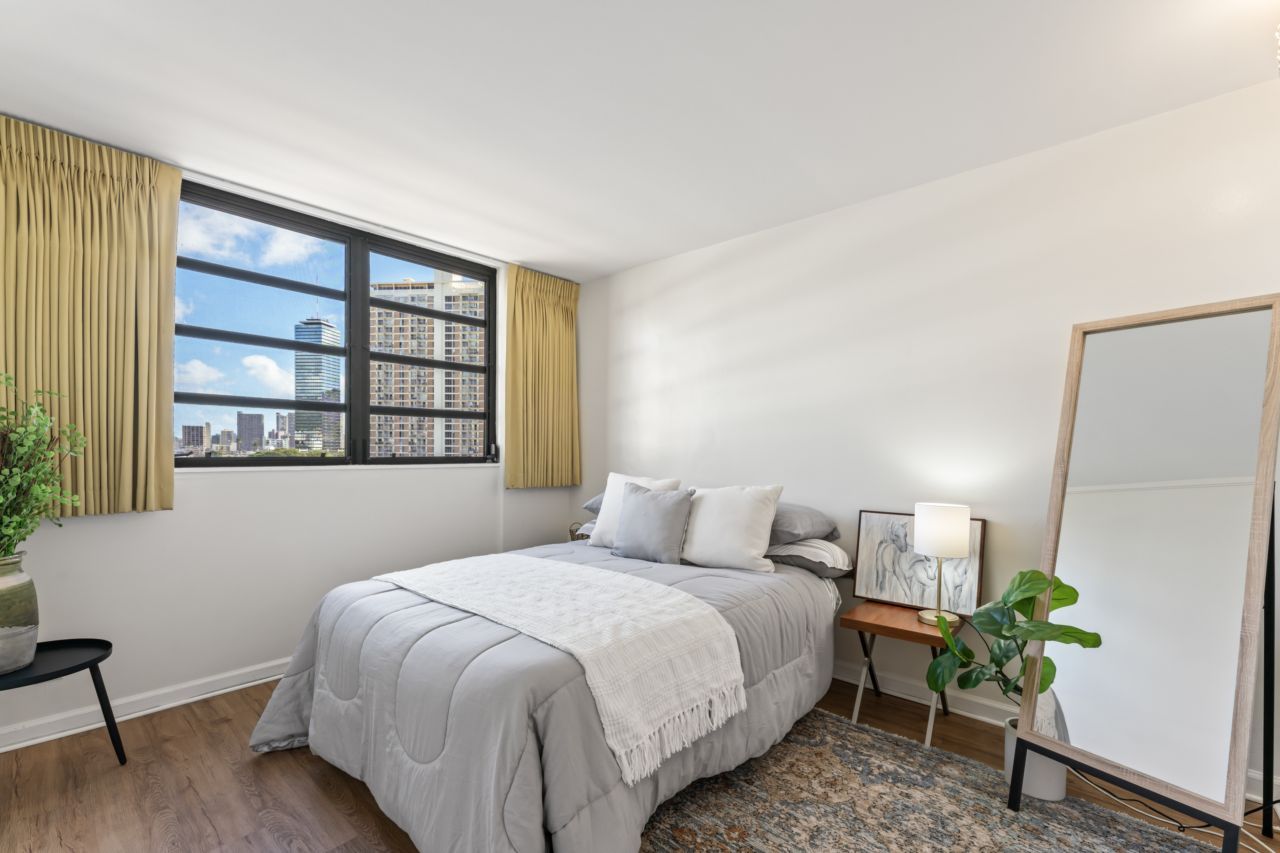 An apartment for sale in Honolulu.