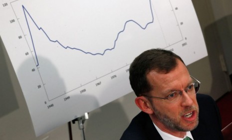 CBO Director Douglas Elmendorf outlines the country's projected deficit, which has ballooned by $414 billion since August estimates.