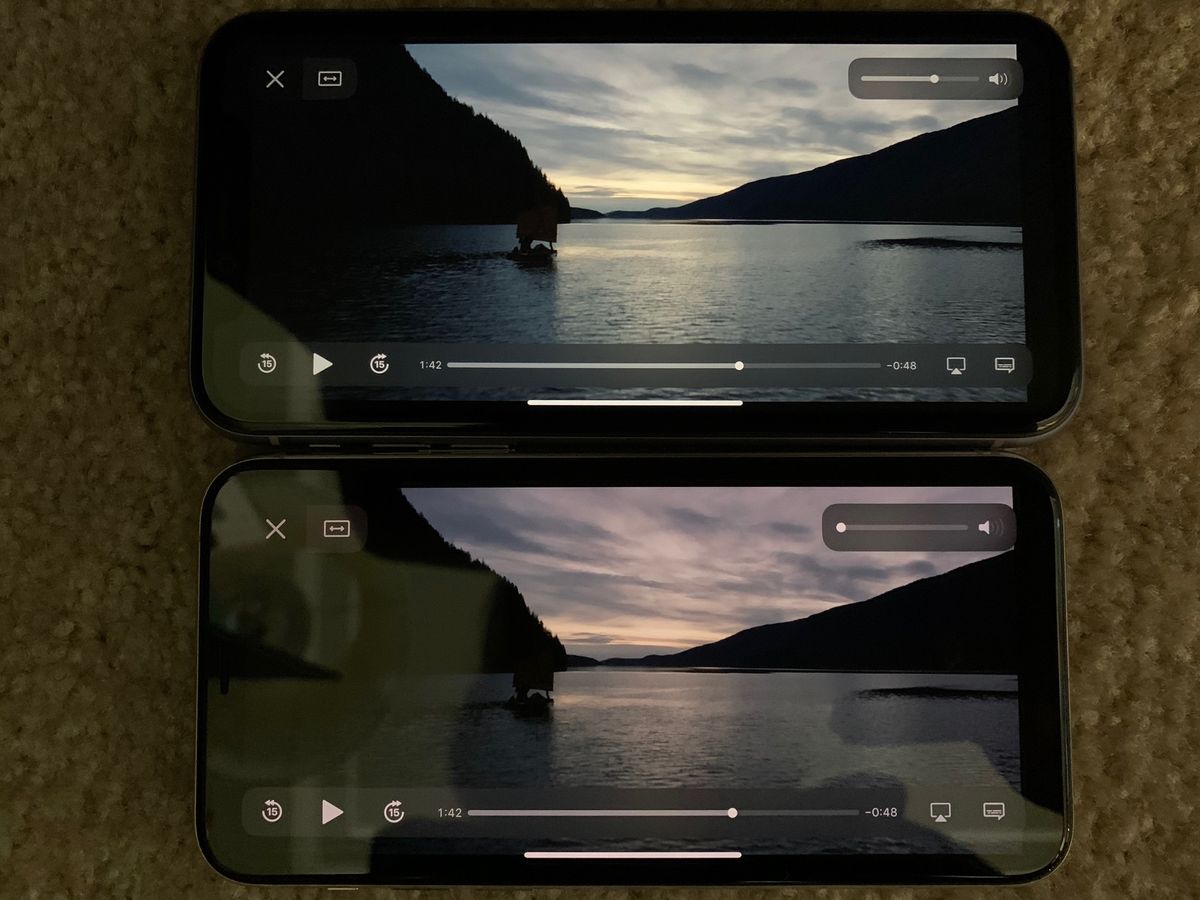 iPhone 11 vs iPhone 11 Pro display
