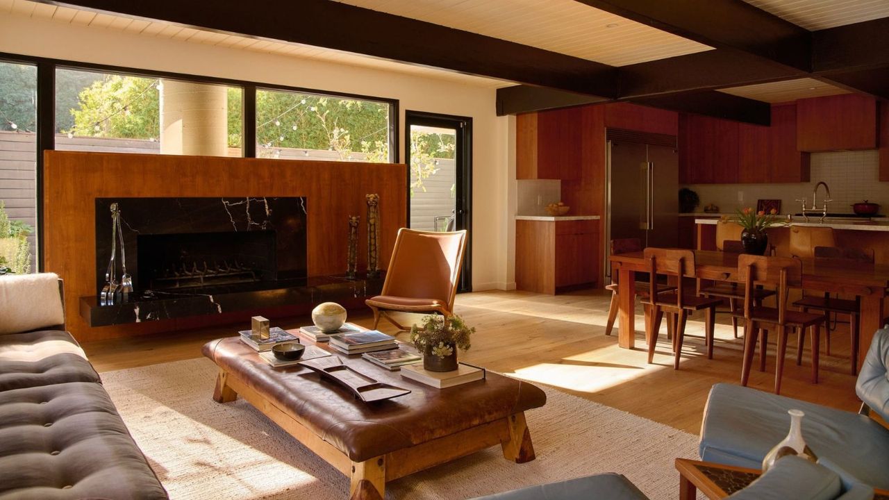 Troye Sivan&#039;s living room