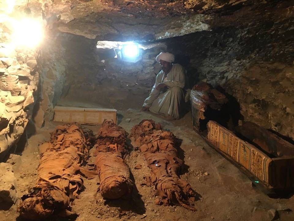 ancient tomb of goldsmith and wife discovered in Luxor, Egypt.