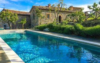 Tuscan villa for sale