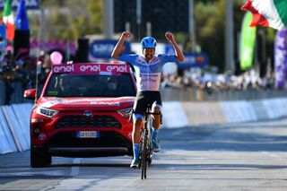 Alex Dowsett winning stage eight of the 2020 Giro d'Italia in Vieste-Gargano