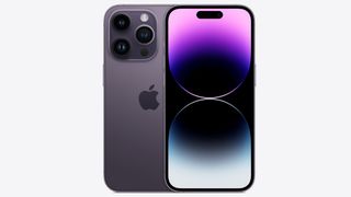 Un iPhone 14 Pro en color morado oscuro