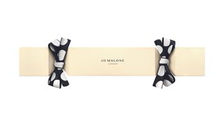 Luxury Christmas crackers from Jo Malone