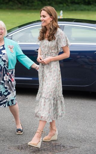 Queen Kate Middleton wedges didn't like