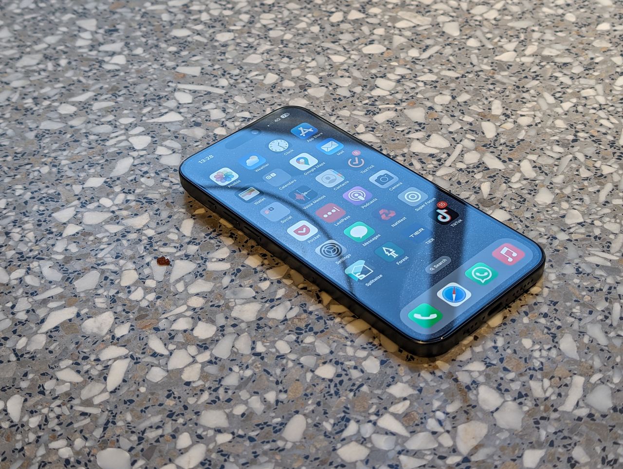 Pixel 8 Pro AI photos