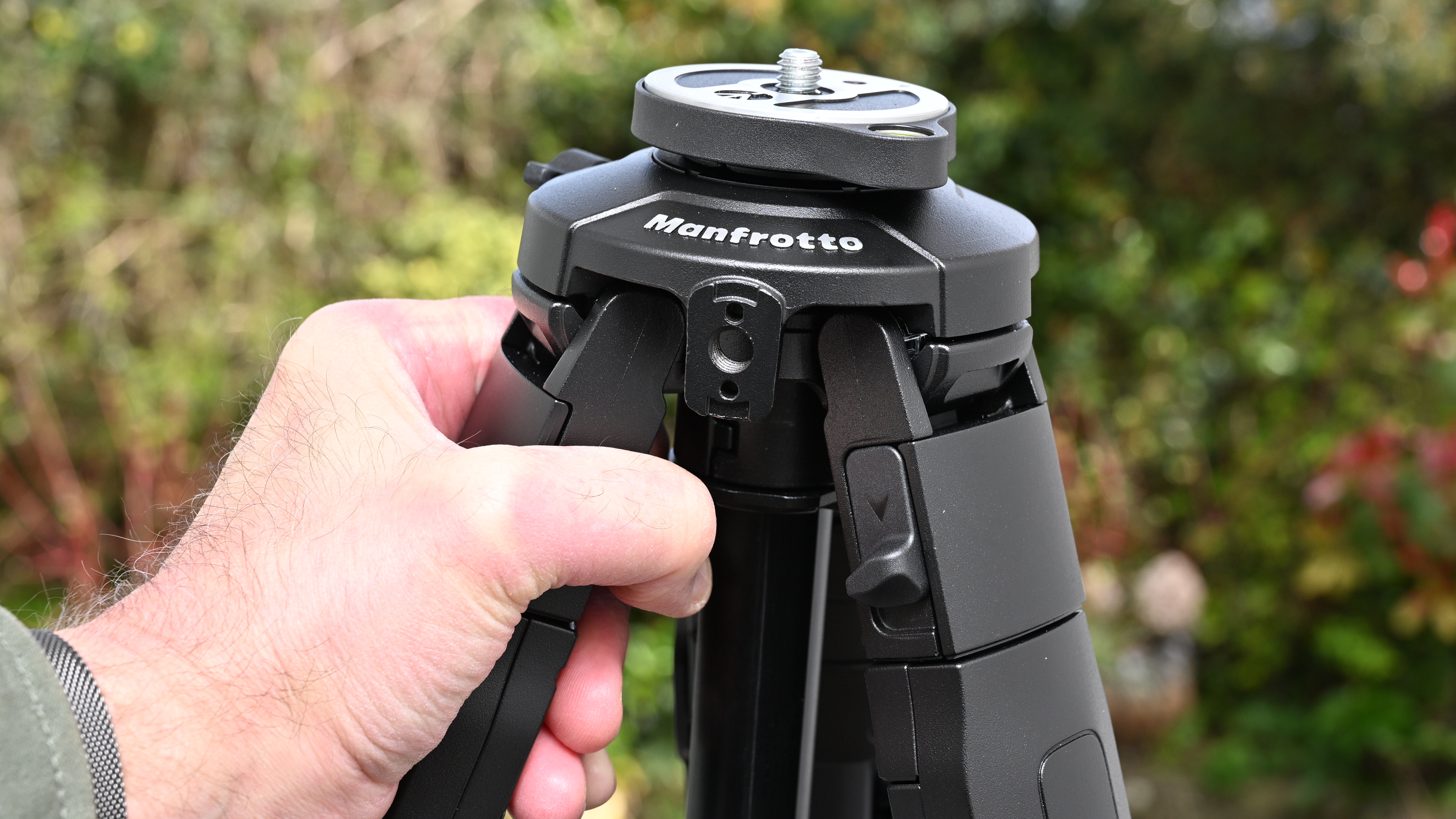 Manfrotto ONE Photo tripod product shot