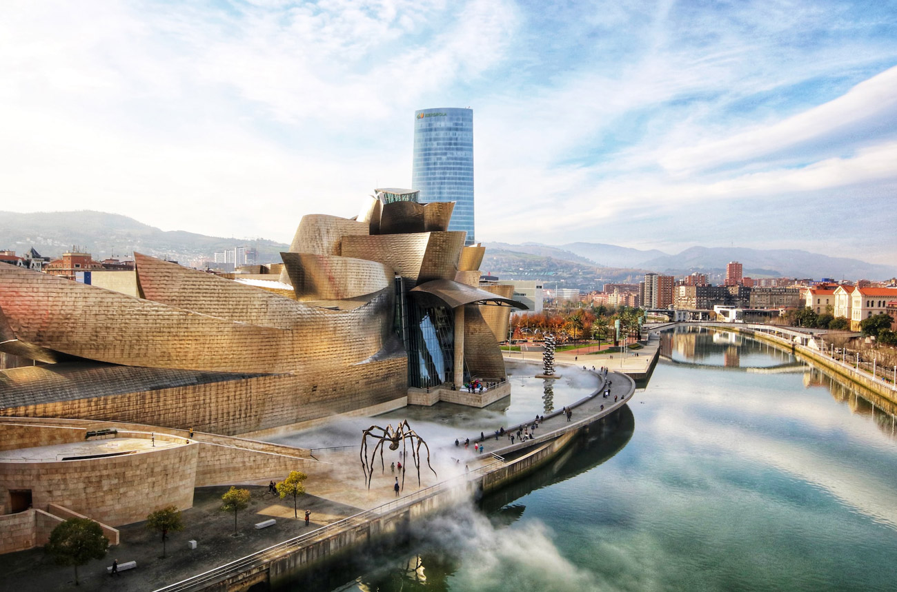 The Guggenheim museum besides the river in BIlbao