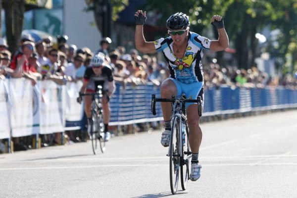 Laura Van Gilder (Mellow Mushroom) takes out the Giro di Burnaby