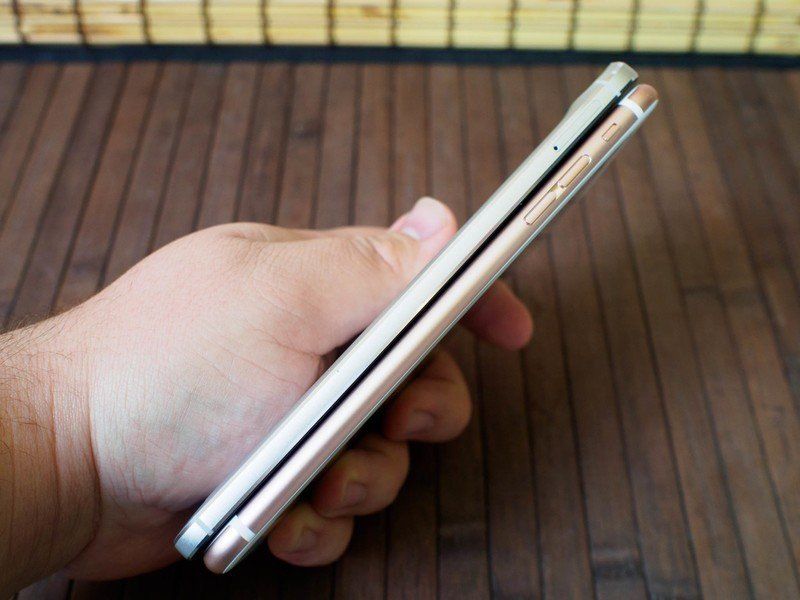 Nexus 6P vs iPhone 6s Plus