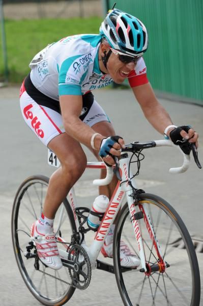 Philippe Gilbert going for broke after the Bosberg.
