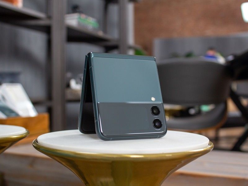 Samsung Galaxy Z Flip 3 Hands On Green Tent