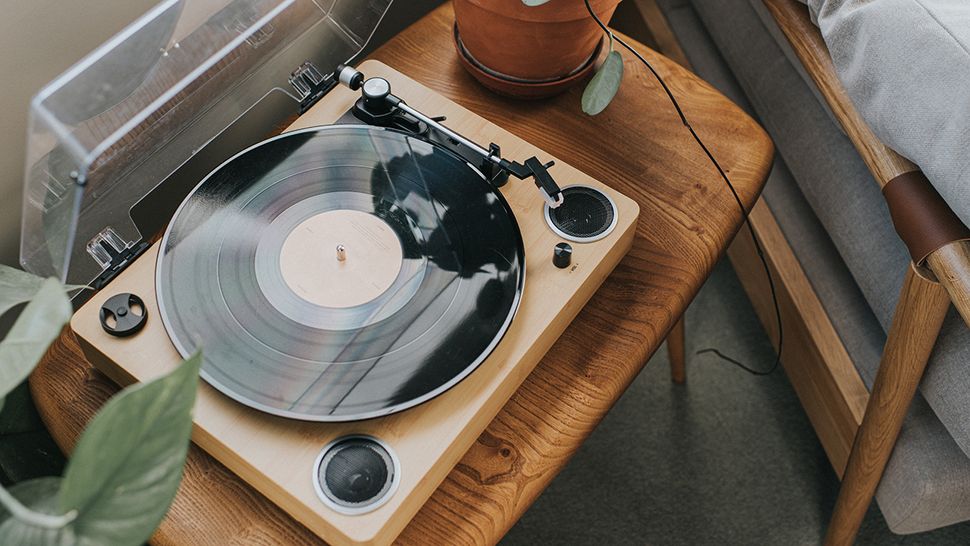 Directdrive vs beltdrive turntables What's the difference? Louder