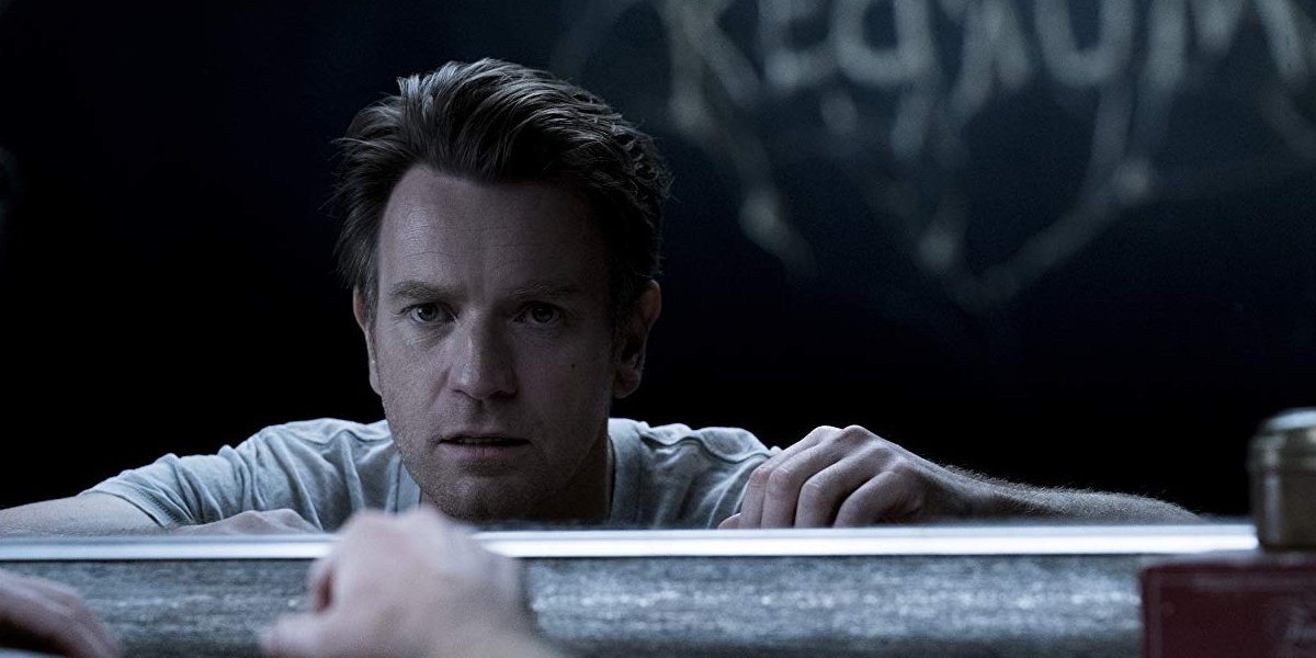 Doctor Sleep Ewan McGregor sees some writing in the mirror