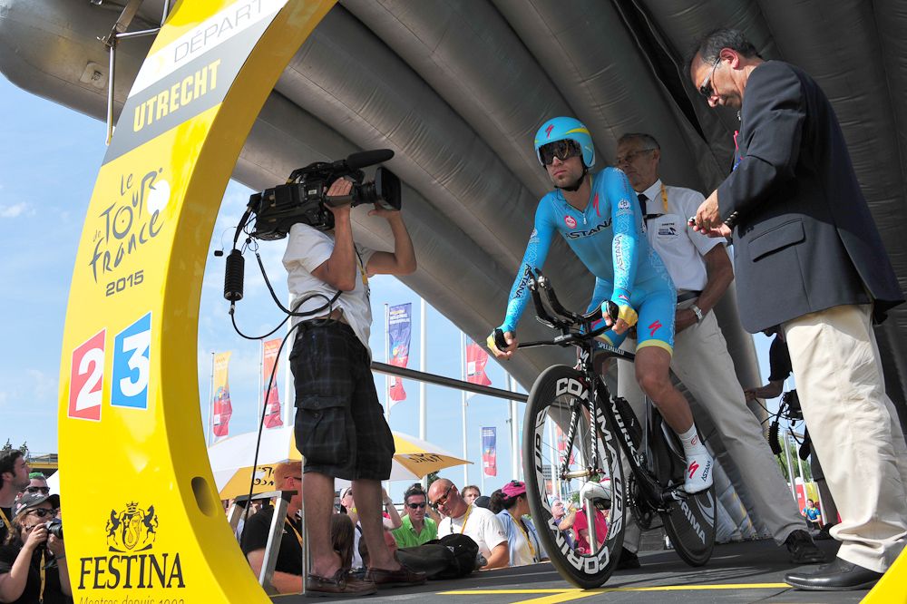 Vincenzo Nibali (Astana) gets ready to leave the start house.