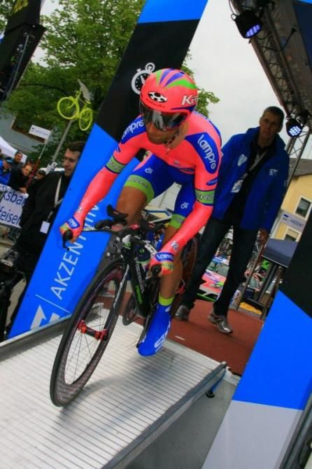 Diego Ulissi pushes down the ramp