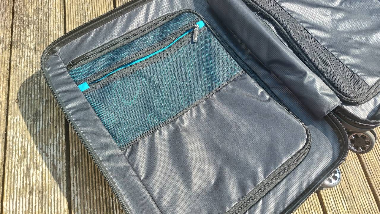 Samsonite Nexis Spinner (55cm)