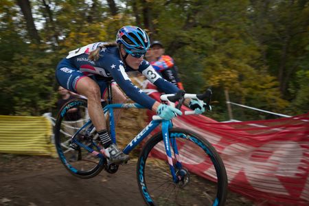 Katie Compton en route to a Derby City win