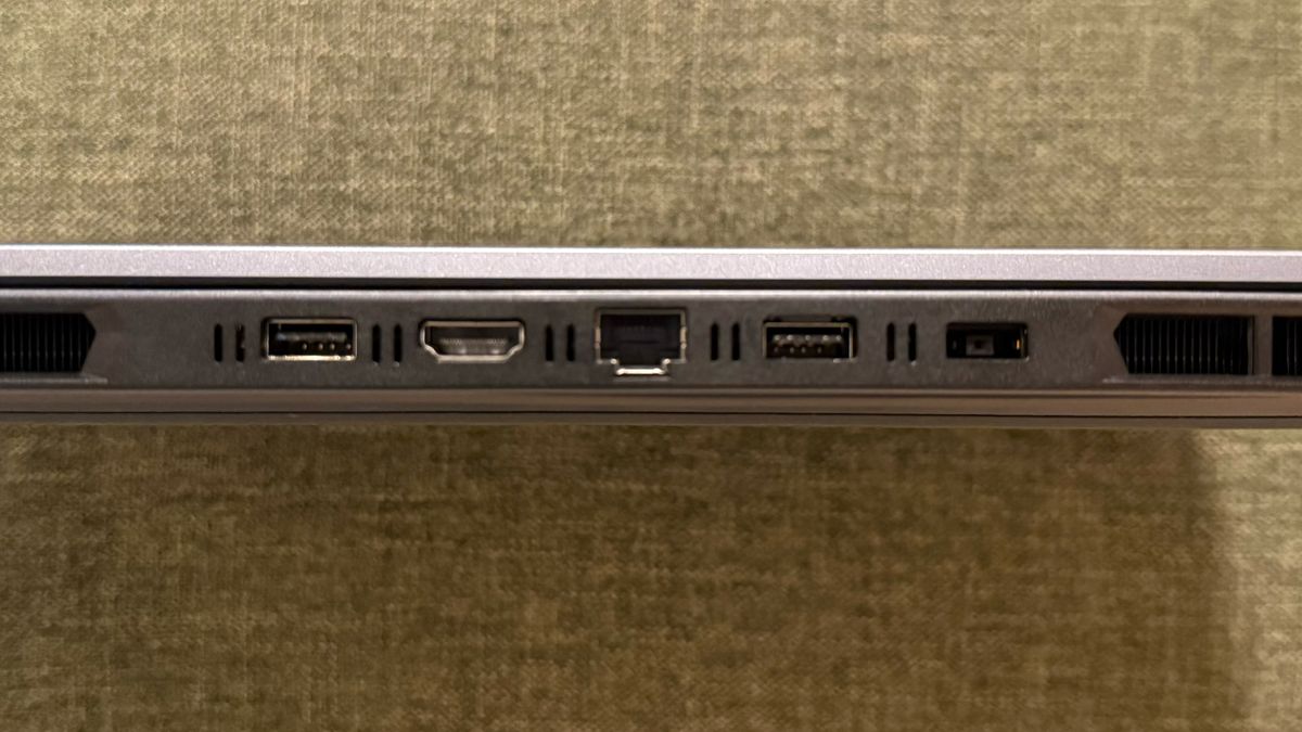 Lenovo LOQ 15ARP9