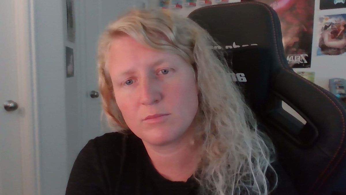 Acer Swift X 16 webcam in lower lighting