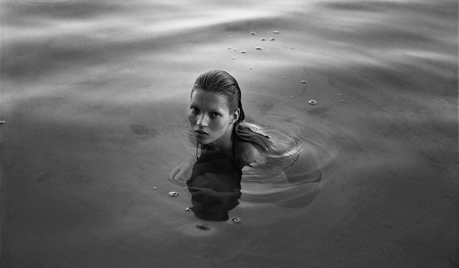 Kate moss by mario sorrenti phaidon