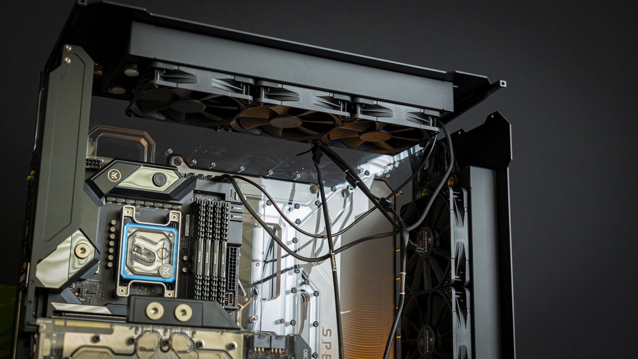 Blue Shift, Spectre III PC Build
