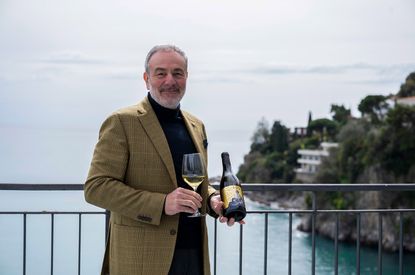 Roberto Di Meo holding new 1993 Fiano