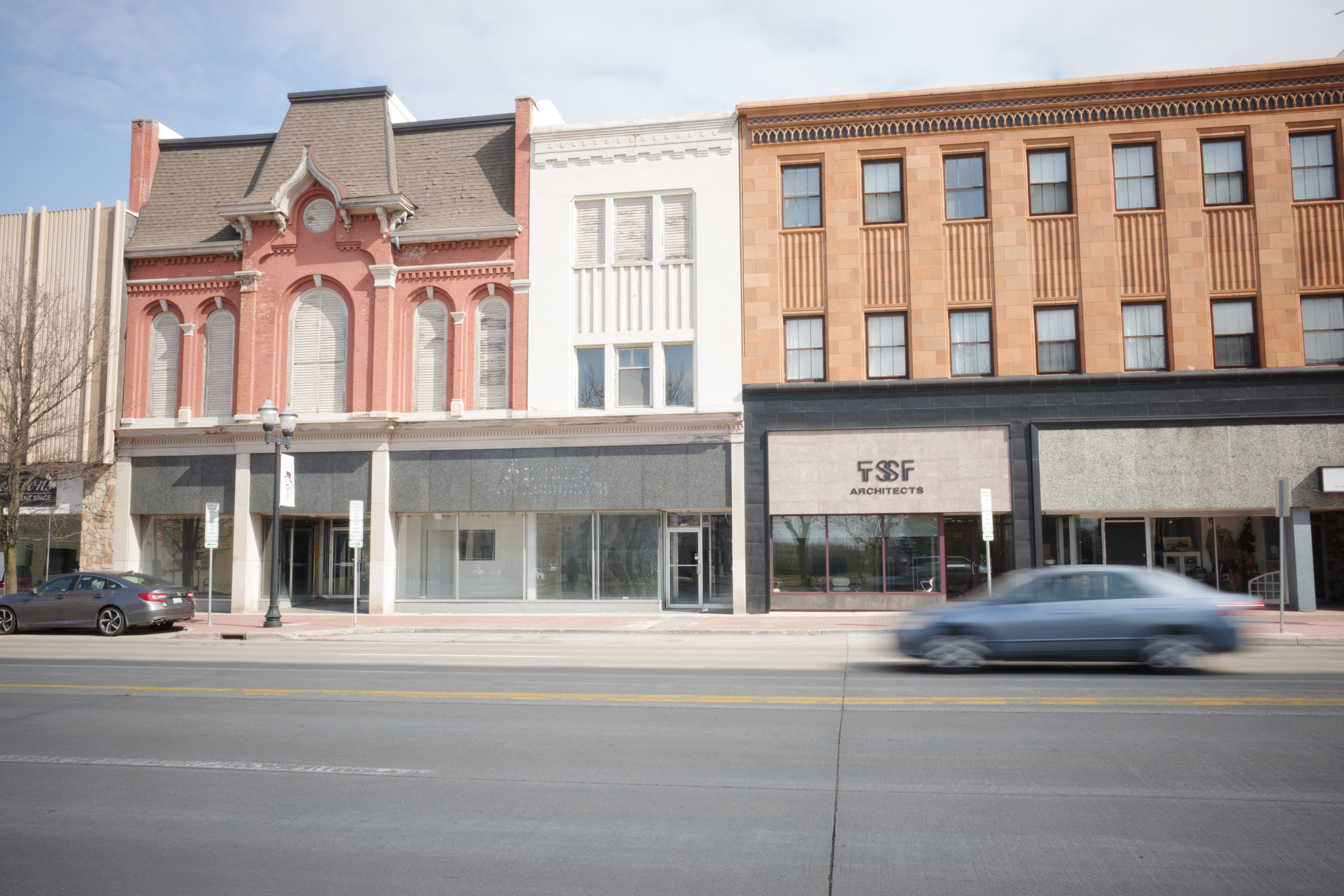 Image sample from the Ricoh GR IV HDF