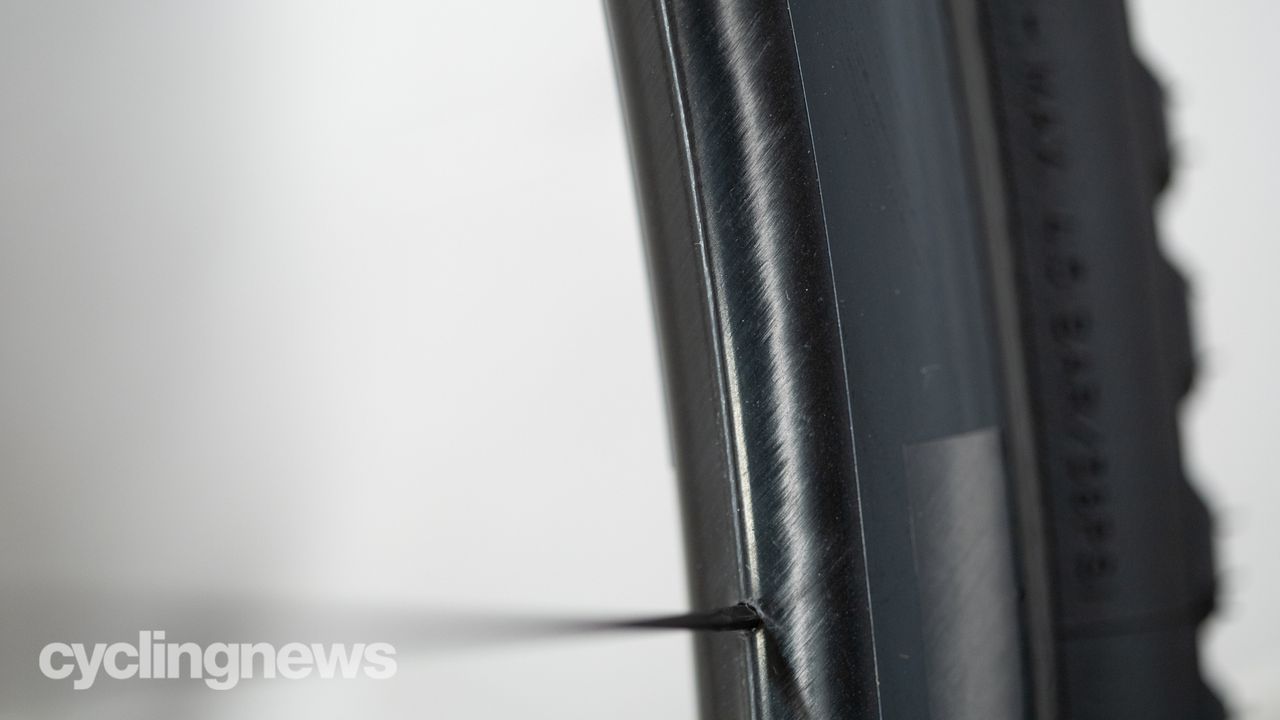 HED Emporia GC3 Pro gravel wheelset detail of line left from mould halves