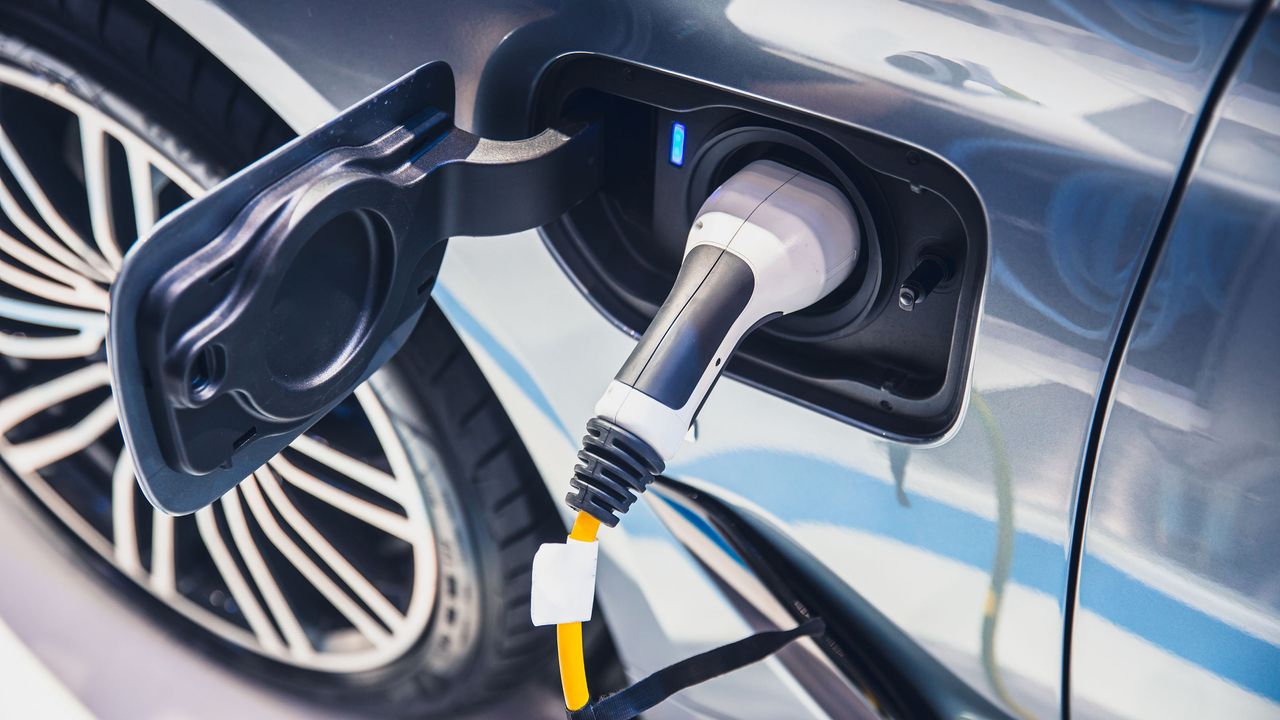 electric vehicle charging for new tax credit rules